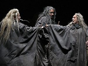 20100204_witches_33